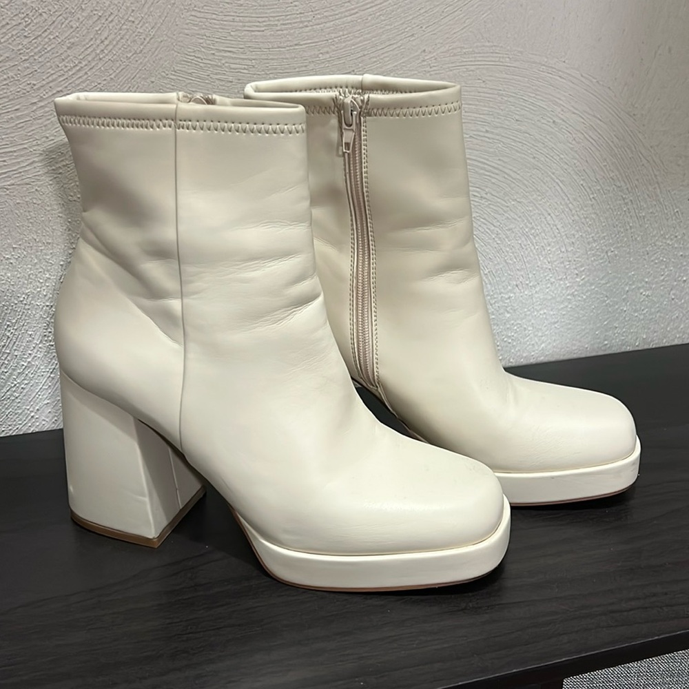 Steve Madden • Heeled Boots • size 8.5